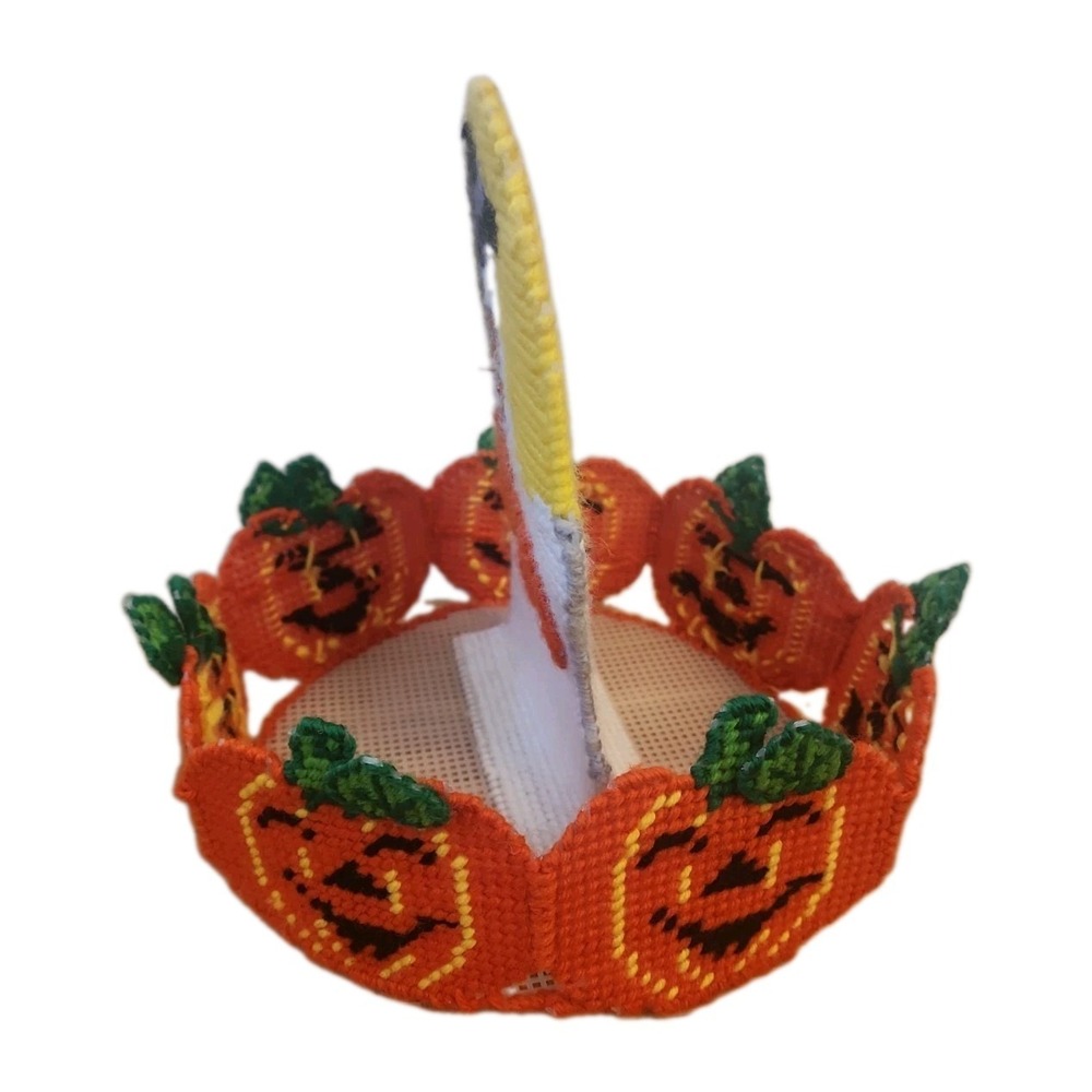 Vtg Bucilla Boo Basket Ghost Pumpkins Halloween Treat Dish Plastic Canvas Done - Picture 2 of 6